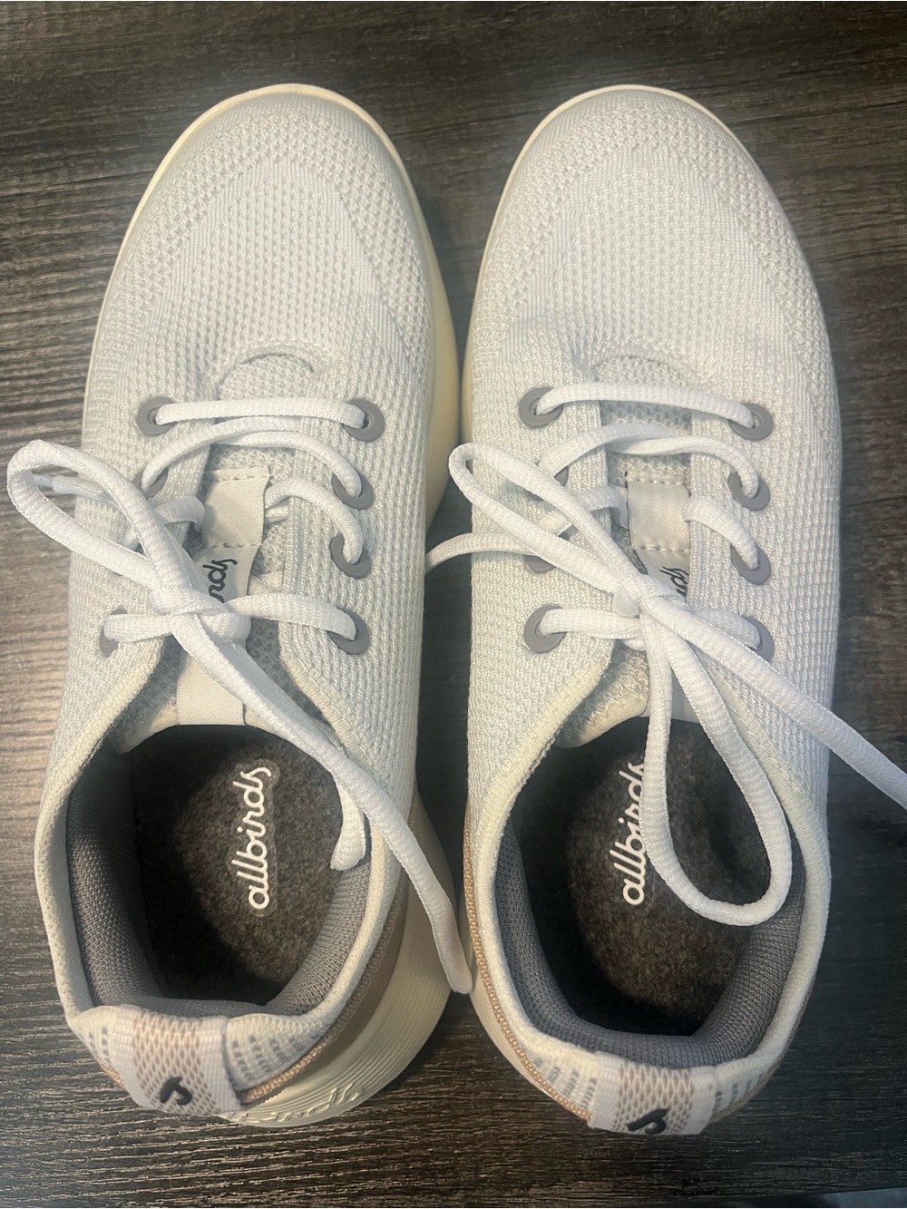 Allbirds  Women’s White Knit Lace-Up Sneakers with Tan Heal Sz 8